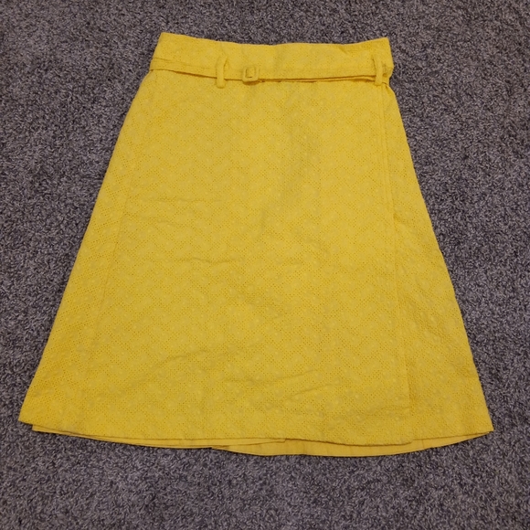 Express Yellow fold over front split skirt Sz 2 - Picture 2 of 3